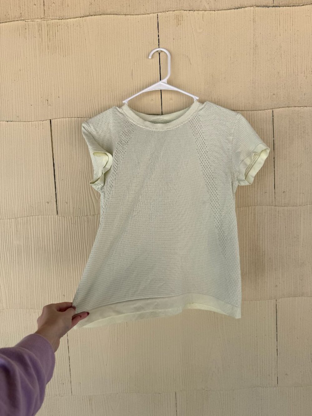 Lululemon Train to Be Short-Sleeve - Elfin Yellow